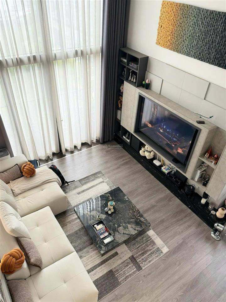 Chính chủ cần tiền gửi bán gấp căn hộ 1 phòng ngủ tại dự án pentstudio tầng đẹp view thoáng