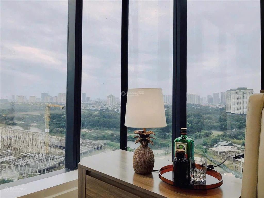 Chính chủ cần tiền gấp gửi bán căn hộ 3 phòng ngủ tại dự án sunshine city tầng đẹp view thoáng.