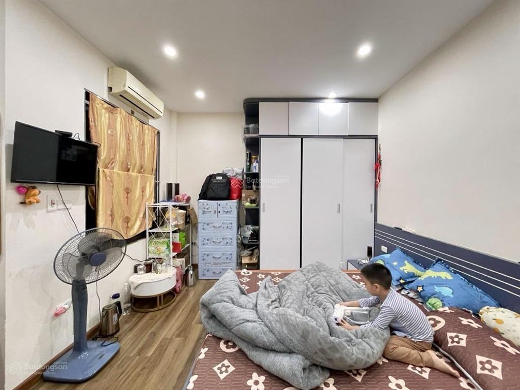 Hoàng mai | 44m x 5 tầng | 30m ra ô tô | gần hồ đền lừ | giá tốt khu vực