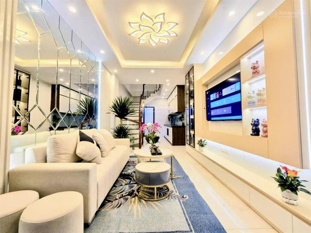 Lõi hoàng mai | 34m x 5 tầng | nhà mới | 3 mặt thoáng | full nội thất | hơn 7 tỷ