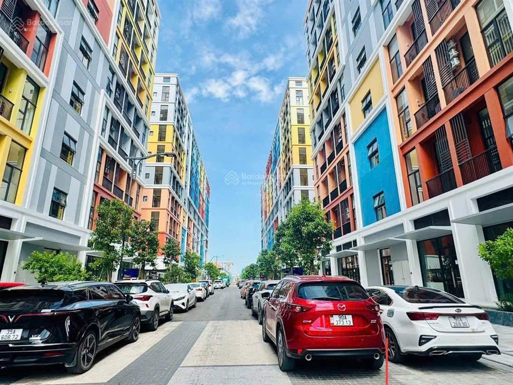 Chỉ với 3 tỷ sở hữu shop chân đế 58m2 cao 7m, nằm kế cận công viên nước sunworld, sổ đỏ lâu dài.