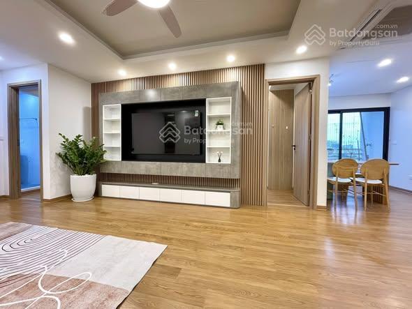 Chính chủ tôi cần bán căn 80m2 tòa nơ 9b bán đảo linh đàm , 3 ngủ 2 vệ sinh , sổ đẹp, tầng 10