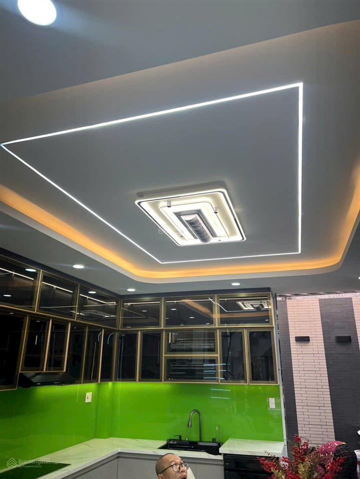 Nhà mặt tiền tân chánh hiệp 07 quận 12  8.8 tỷ
cách nguyễn ảnh thủ chỉ 50m vị trí cực đẹp