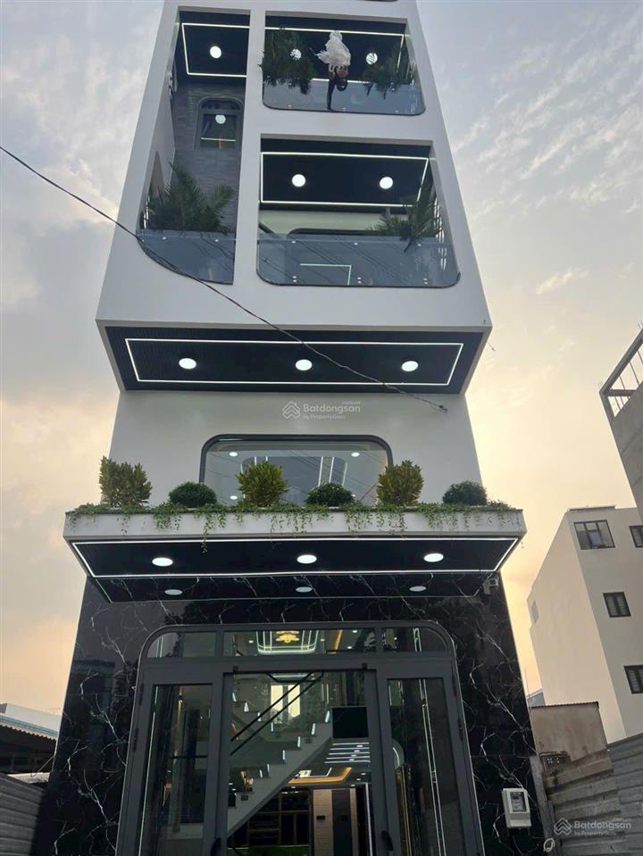 Nhà mặt tiền tân chánh hiệp 07 quận 12  8.8 tỷ
cách nguyễn ảnh thủ chỉ 50m vị trí cực đẹp