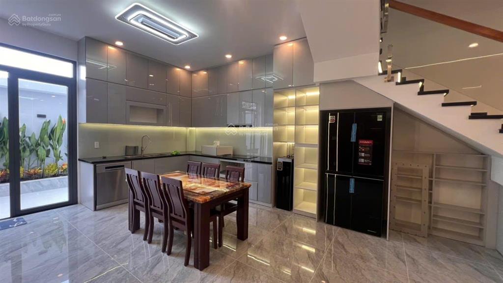 Nhà mới đẹp 3 tầm full nội thất cao cấp bà điểm, hóc môn