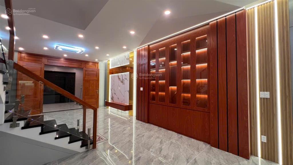 Nhà mới đẹp 3 tầm full nội thất cao cấp bà điểm, hóc môn