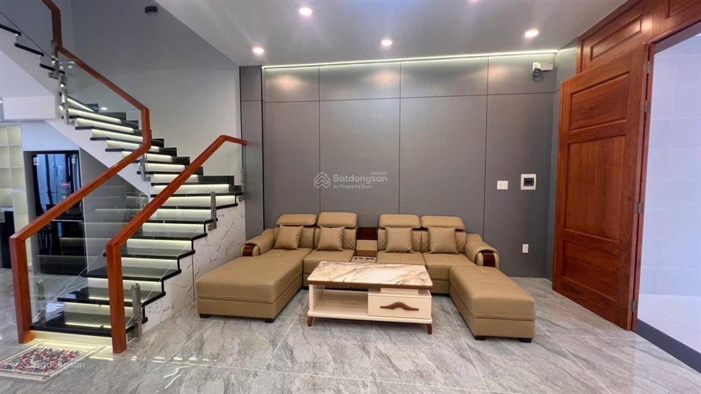 Nhà mới đẹp 3 tầm full nội thất cao cấp bà điểm, hóc môn