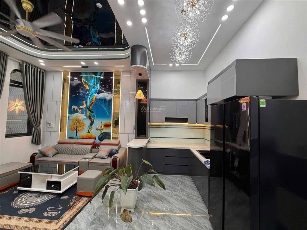 Giảm sốc 300 triệu cơ hội hiếm giá mới chỉ còn 3 tỷ 550 triệu