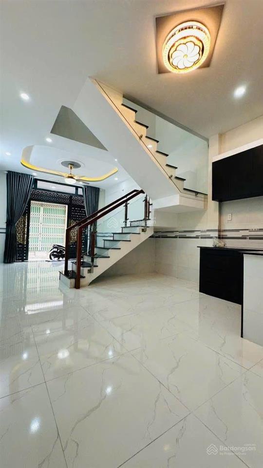Nhà đẹp vào ở ngay  hẻm xe hơi thông thới tam thôn 6  hóc môn  2.35 tỷ