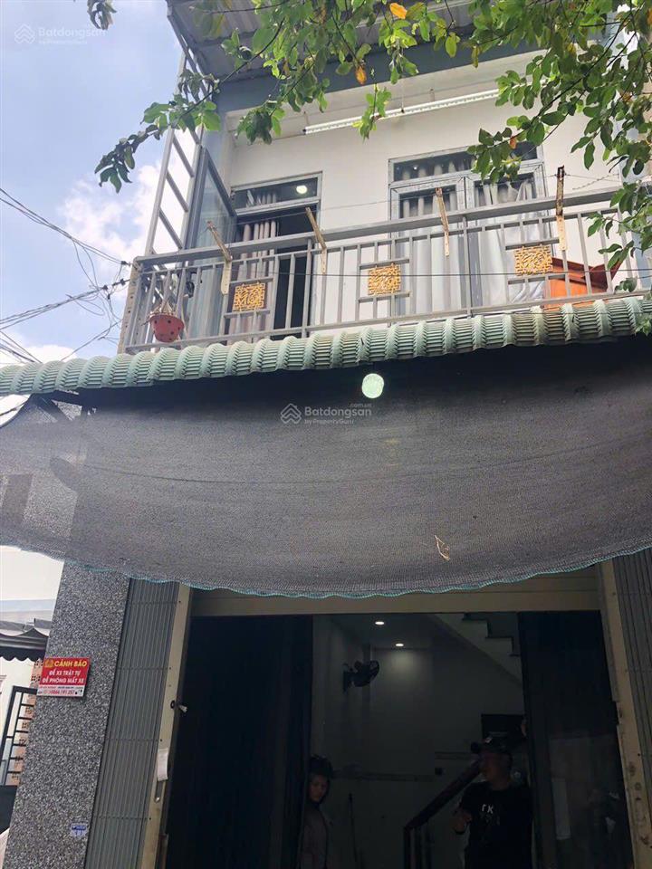 Nhà shr đẹp, đông thạnh 32 , xã đông thạnh  giá 2.5 tỷ