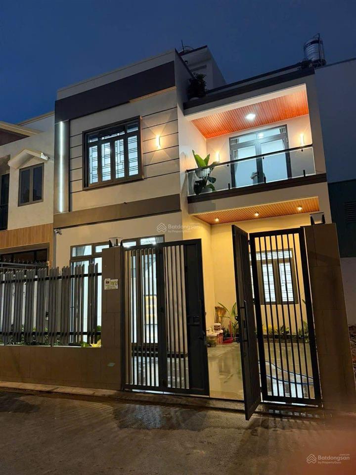 Biệt thư mini  huỳnh thị na  đông thạnh  giáp q12  6.99 tỷ  xách vali vào ở ngay