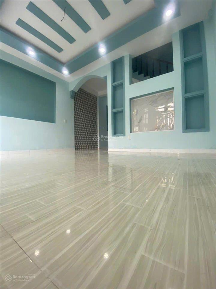 Mặt tiền thới tam thôn 10  hóc môn  5,5x18  trệt lầu  giá 5.45 tỷ