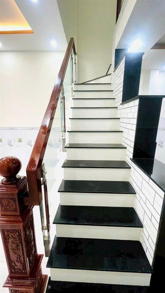 2.15 tỷ  hẻm ô tô thông  tân xuân  hóc môn