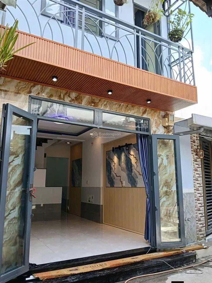2.35 tỷ  nhà đẹp tân xuân  hóc môn hẻm xe tải tới cửa full nội thất