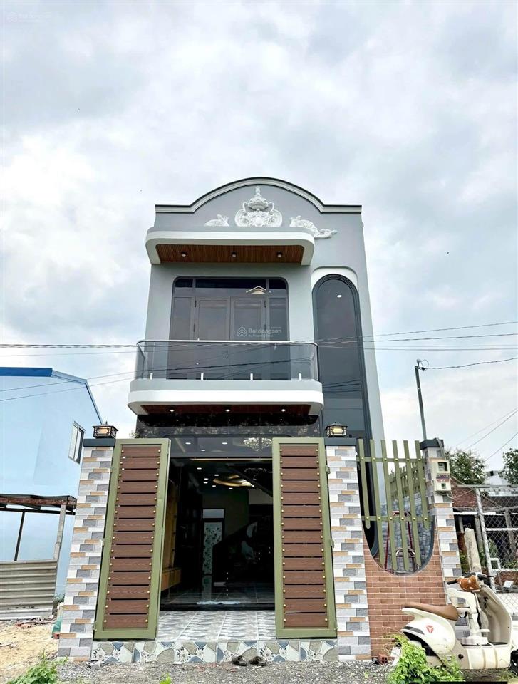 Nhà mới hoàn thiện thiết kế hiện đại shr  hẻm 4m  5.2 tỷ