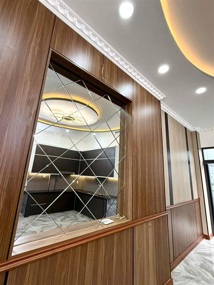 Nhà mới hoàn thiện thiết kế hiện đại shr  hẻm 4m  5.2 tỷ