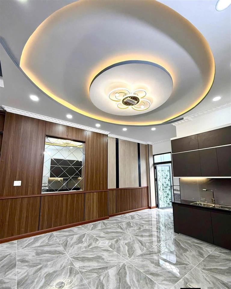 Nhà mới hoàn thiện thiết kế hiện đại shr  hẻm 4m  5.2 tỷ