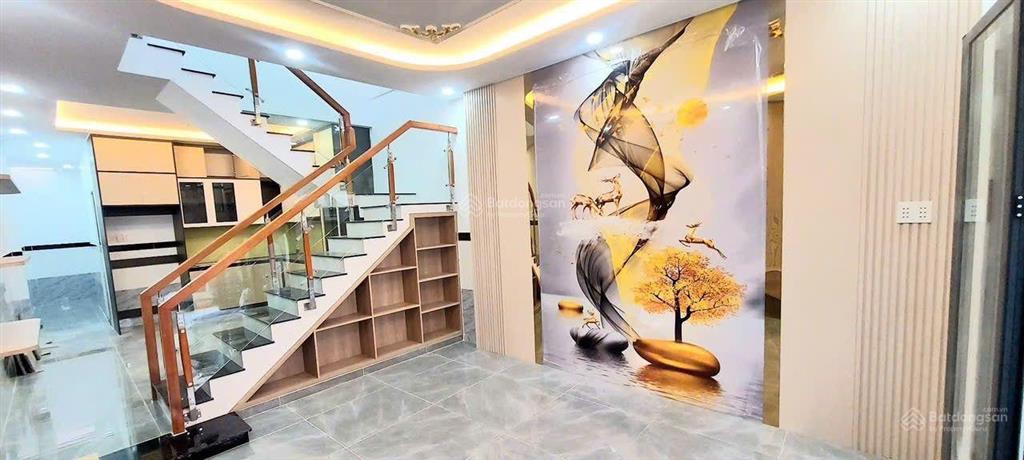 2.75 tỷ  hẻm ô tô thông  nhà đẹp đông thạnh 4pn rộng rãi