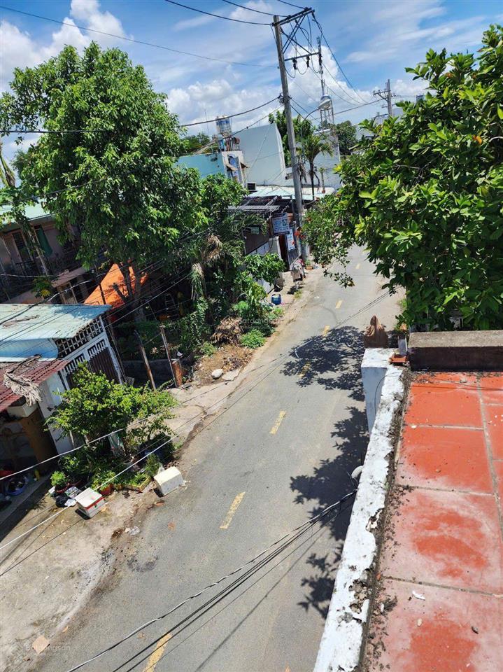 4.6 tỷ  127m2  bán nhà nhà mặt tiền tân hiệp 3940 , xã hóc môn.