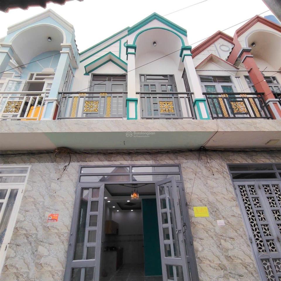 Nhà lầu 4 x 10, giá chỉ 780 triệu ngay ngã ba mỹ hạnh