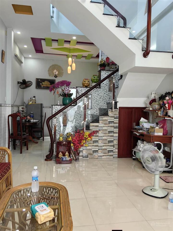3,99 tỷ cặp nhà liền kề vừa ở vừa cho thuê có dòng tiền tân xuân, hóc môn