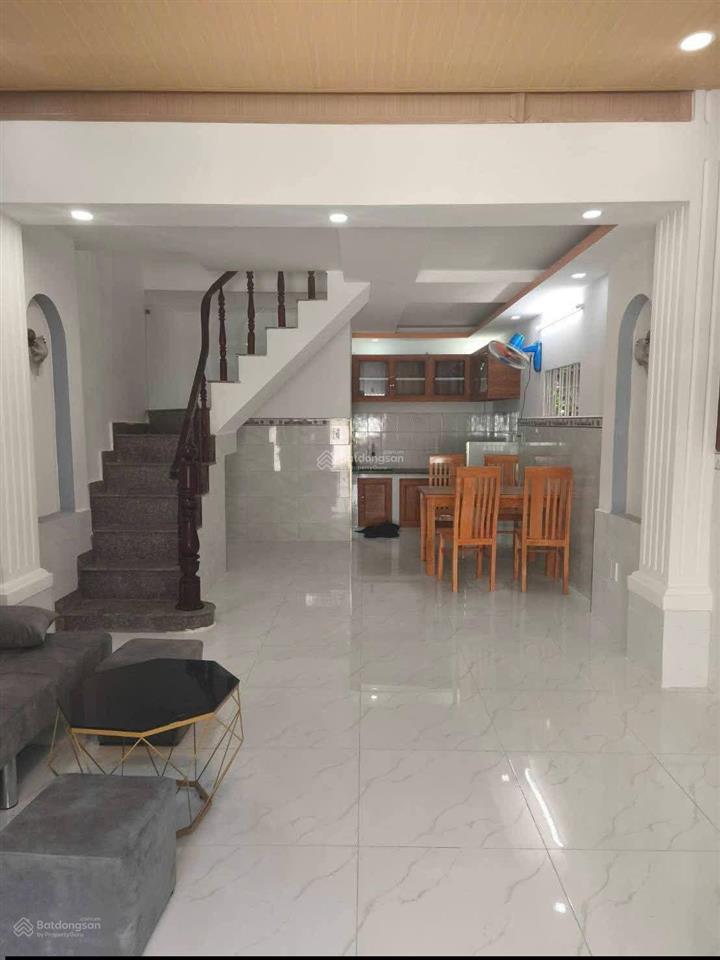 1.95 tỷ hẻm 4m  2 sẹc tô ký 6  gần chợ bắp  hóc môn