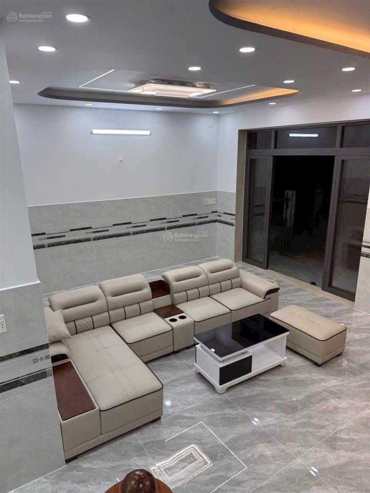 5.5 tỷ nhà mới xây hoàn thiện full nội thất nguyễn thị thử, hóc môn
