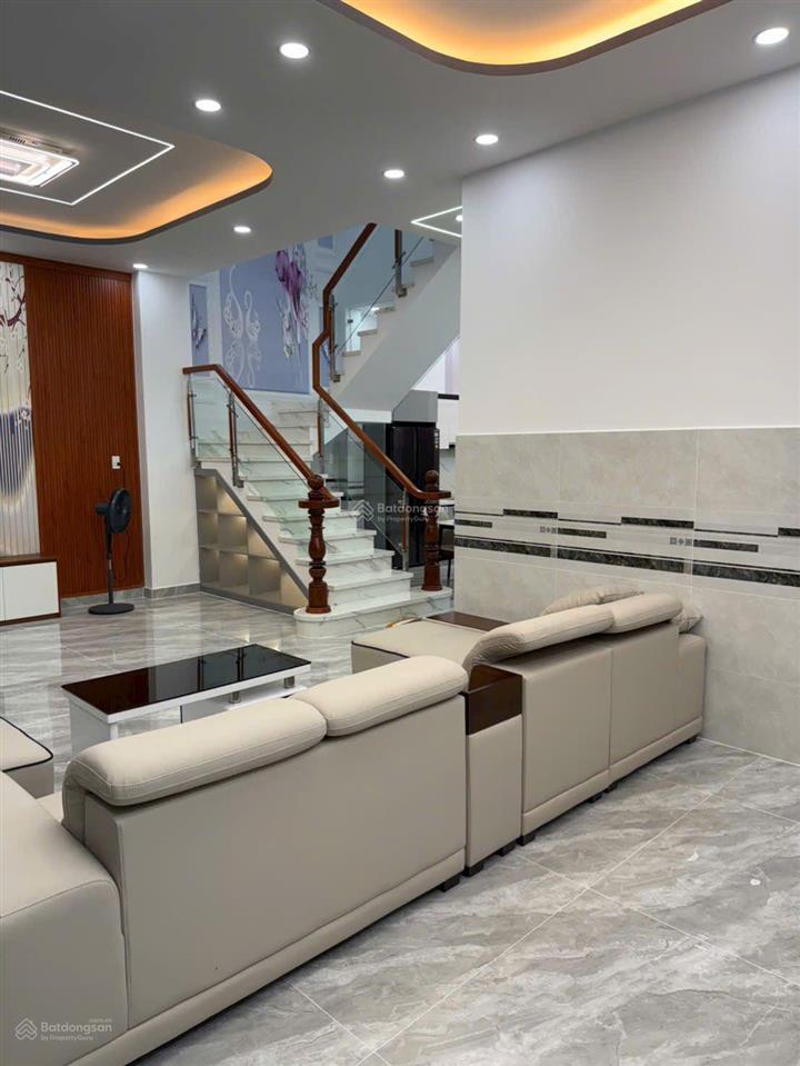 5.5 tỷ nhà mới xây hoàn thiện full nội thất nguyễn thị thử, hóc môn