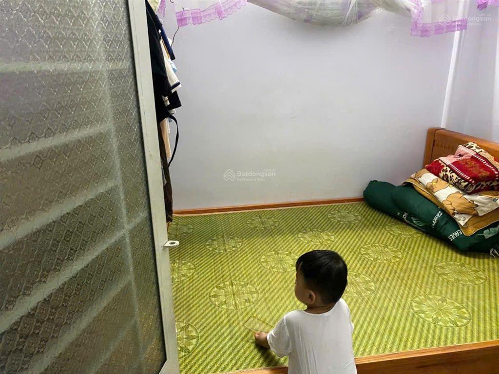 Nhà gác lửng shr giá 2,7 tỷ tl