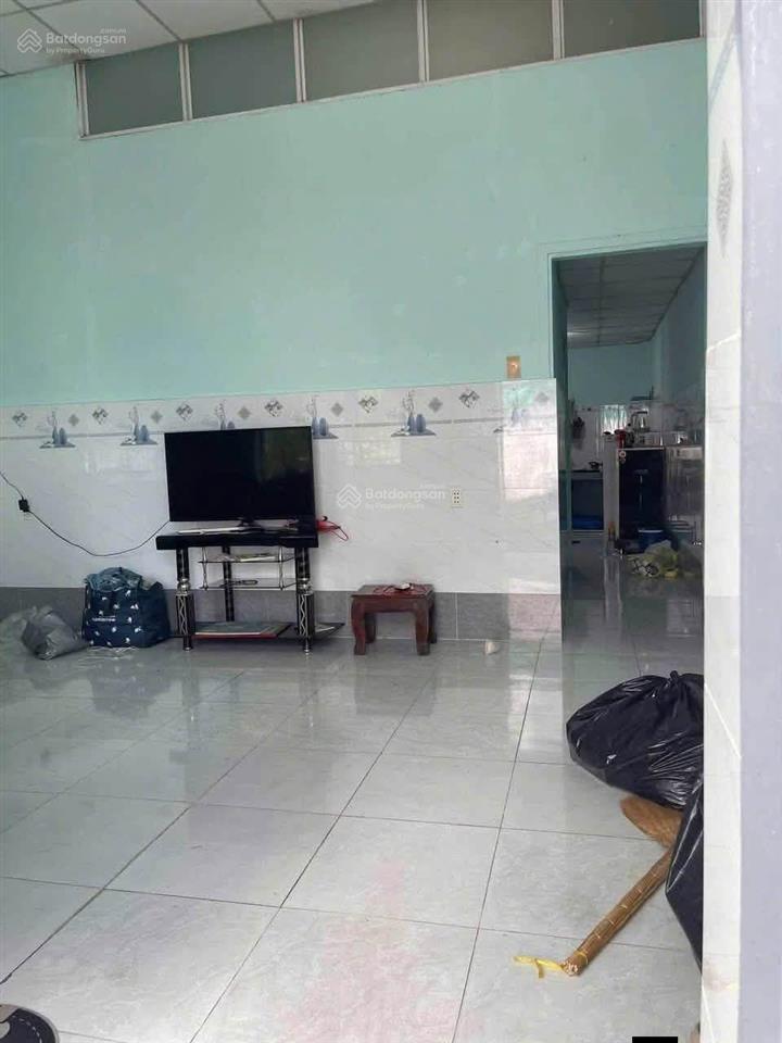 Nhà shr  tân xuân  hóc môn chỉ 1,5 tỷ sang tên ngay