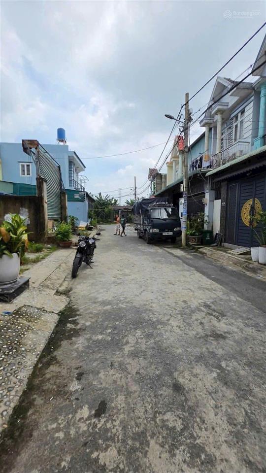 Nhà shr đường 6m xe tải phạm thị giây  hóc môn  giá 4 tỷ tl