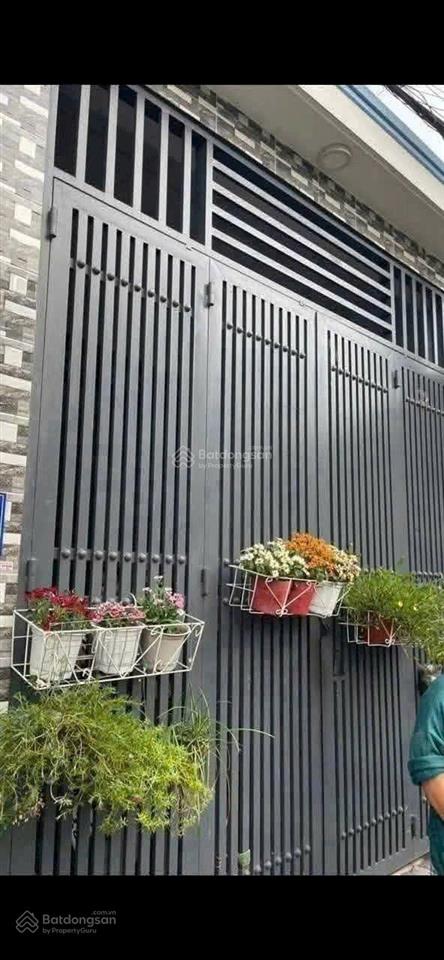 Nhà shr gác đúc lửng hẻm ô tô  đông thạnh  hóc môn  giá 3,2 tỷ tl