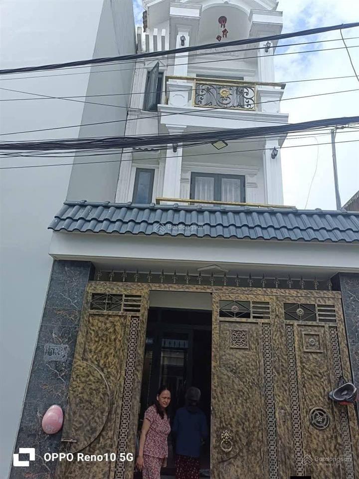 Bán nhà đúc 2 lầu ngay ngã tư nước đá, thới tam thôn, hóc môn  giáp quận 12  giá 4.4 tỷ