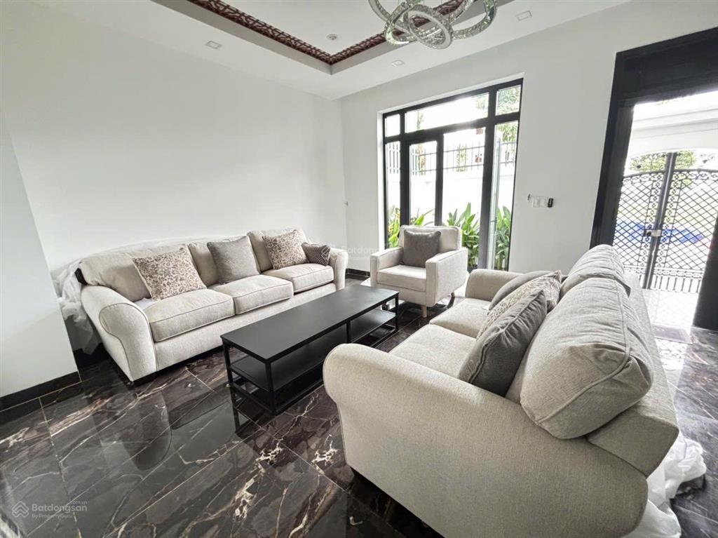 Chính chủ cho thuê biệt thự ngang 9 dài 18, gồm 10 phòng nội thất mới đẹp chưa sử dụng. giá vnd85tr