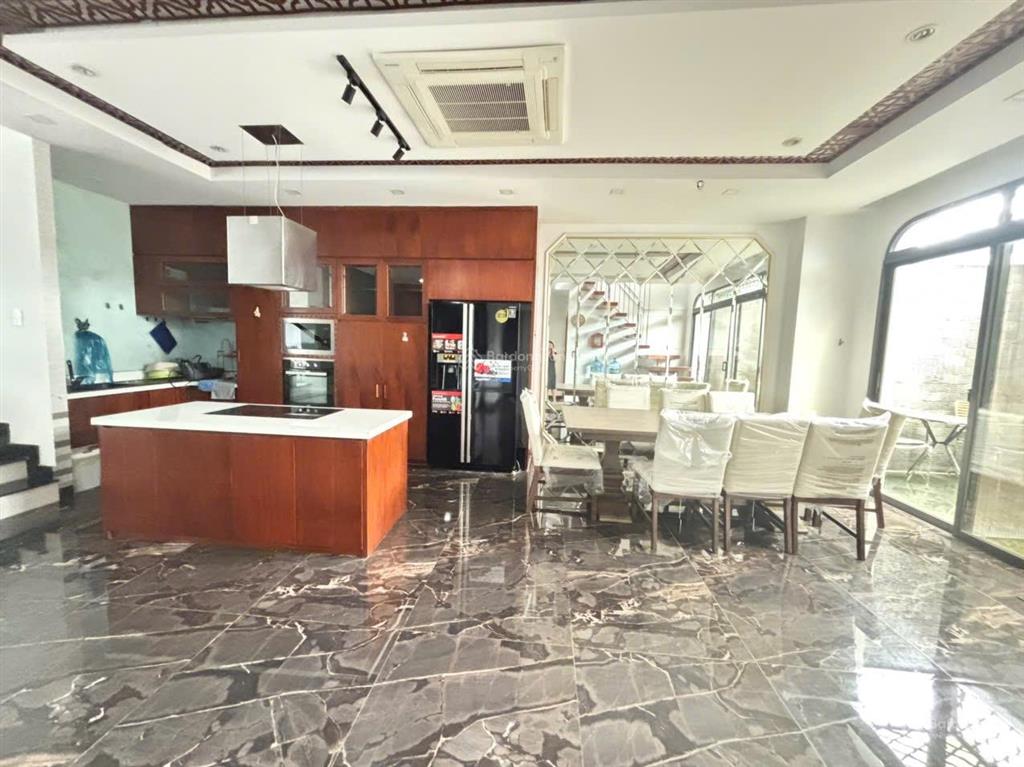Chính chủ cho thuê biệt thự ngang 9 dài 18, gồm 10 phòng nội thất mới đẹp chưa sử dụng. giá vnd85tr