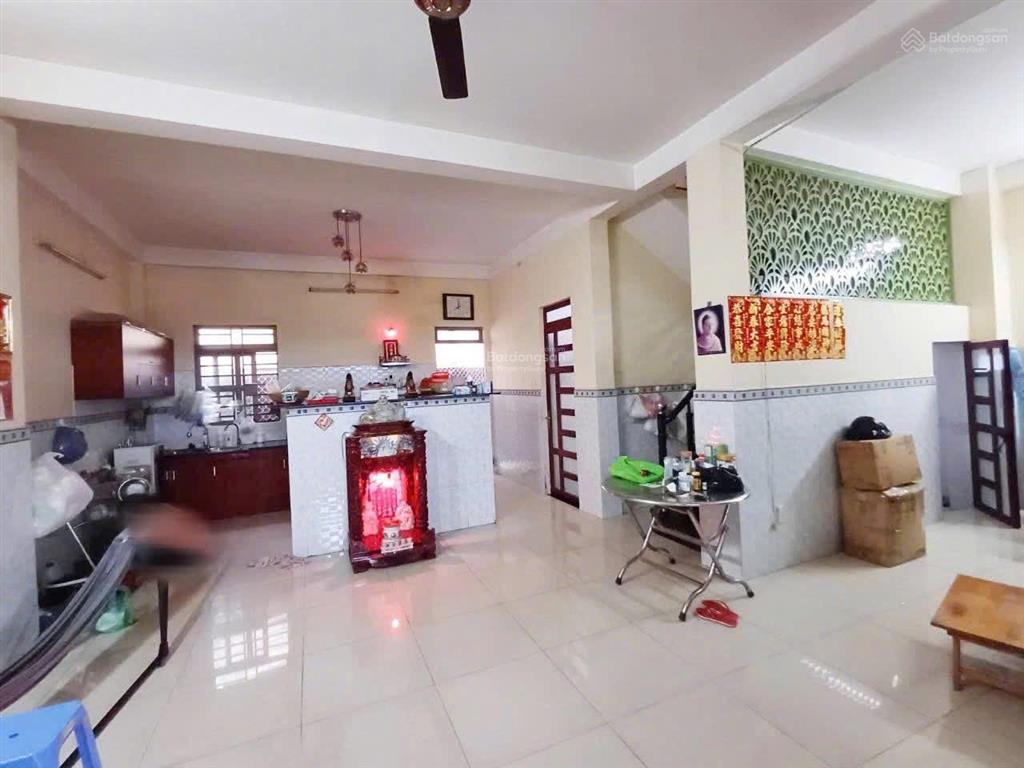 Bán mặt tiền linh trung, sát kha vạn cân