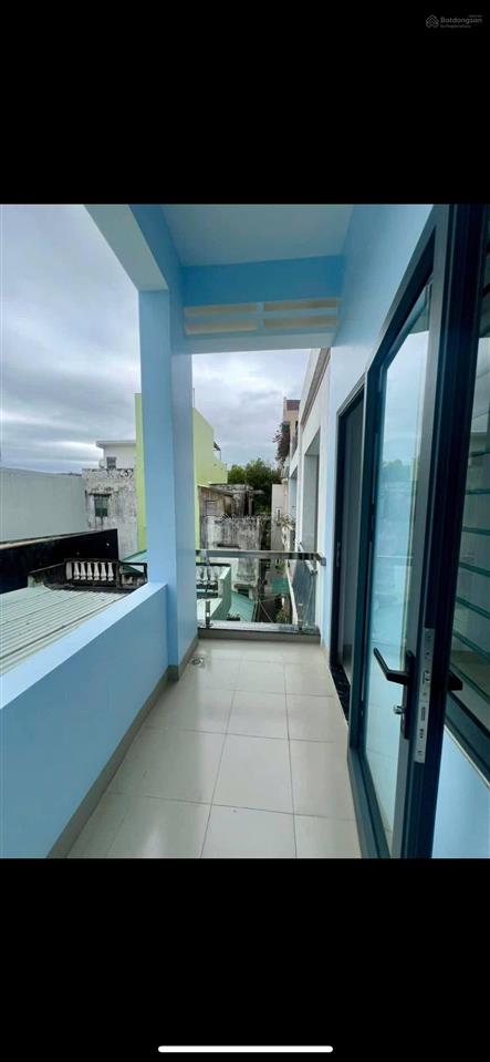 Bán nhà sau căn mặt tiền đường trần phú đối diện trường quốc học quy nhơn