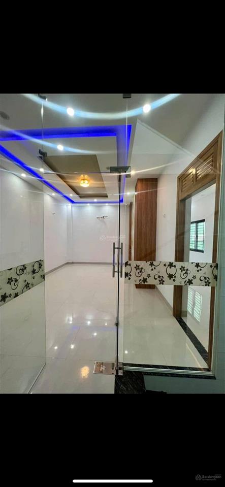 Bán nhà sau căn mặt tiền đường trần phú đối diện trường quốc học quy nhơn