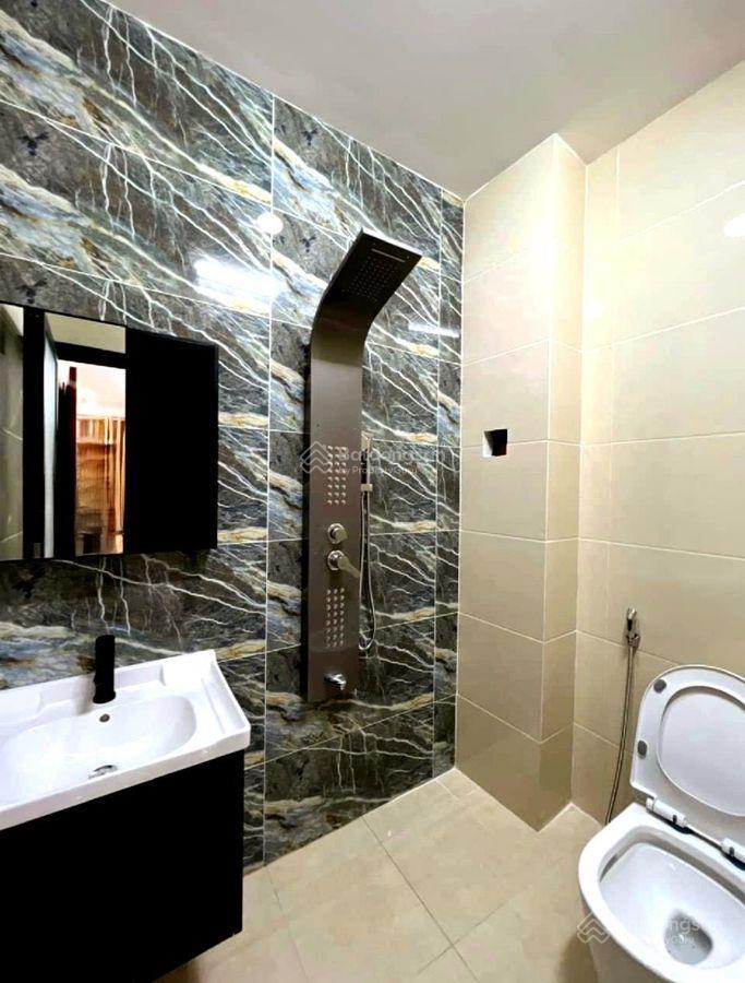 Bán nhà hẻm 4m đường cống lở,p.15,tân bình 36m2, 5 tấm  giá 6.4 tỷ