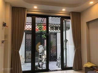 8.8 tỷ  khu bàu cát hxh đường trường chinh ,p14,tân bình,61m2, 1 trệt 2 lầu ,sân thượng .