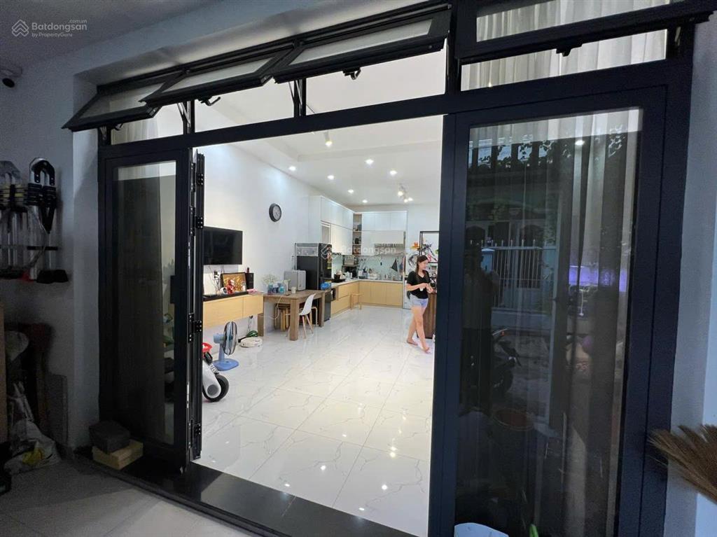 Bán nhà đẹp đường nguyễn sỹ sách, p.15, tân bình, 86m2, cấp 4 giá chào 6.1 tỷ