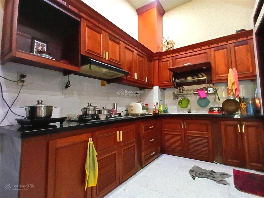 Bán nhà riêng tại hồng lạc, .10,tân bình 6,3 tỷ,35m2,3 tấm (gần chung cư bàu cát)