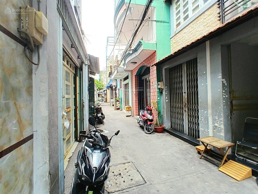 Bán nhà riêng tại hồng lạc, .10,tân bình 6,3 tỷ,35m2,3 tấm (gần chung cư bàu cát)