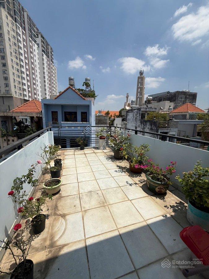 Bán nhà hxh đường lạc long quân,p10,tân bình 30m2,4 tầng giá chào 6.350 tỷ