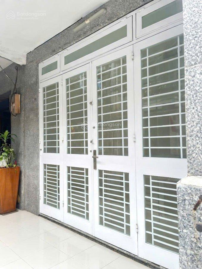 Mặt tiền nguyễn thanh tuyền,p2,tân bình,65m2 ,3 tầng giá 13.5 tỷ