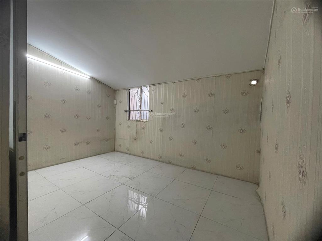 Bán nhà đường âu cơ, p.10 tân bình, 64m2, 1 trệt, 1 lửng giá chào 6 tỷ