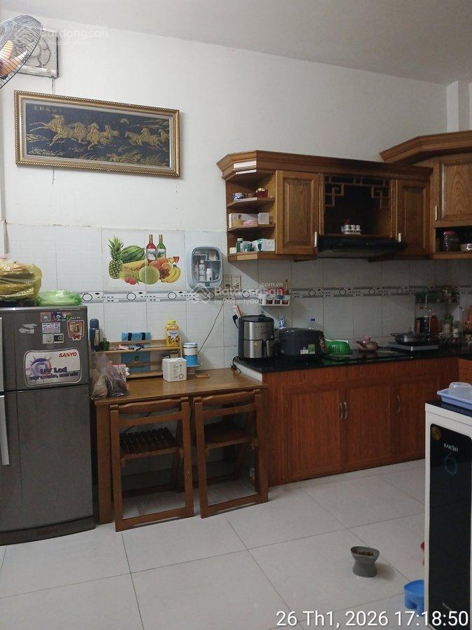 Nhà 6,5 tỷ gần phố ẩm thực nguyễn nhữ lãm, p. phú thọ, tân phú 40m², 3 tầng.