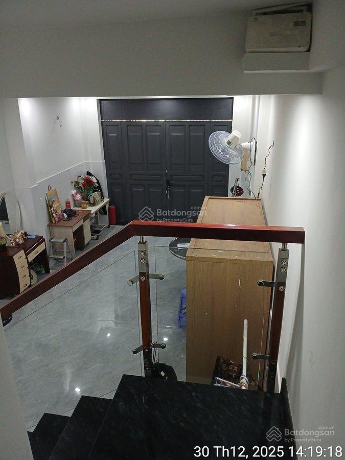 Nhà ngay cv hoàng văn thụ, p.4, tân bình 52m2, 2 tấm giá chào 7.1 tỷ