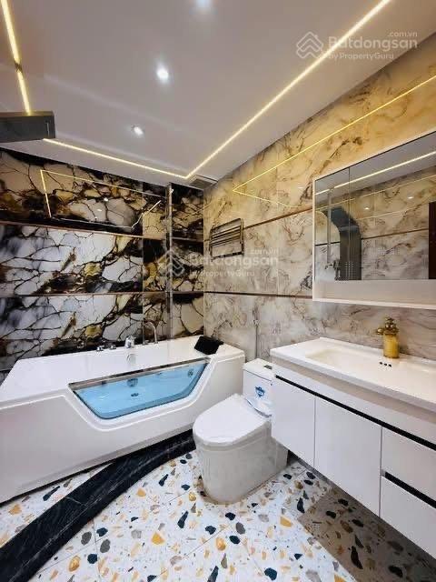 Nhà mới 100% full nội thất quận tân bình 68m2, 3 lầu giá chào 7,2 tỷ