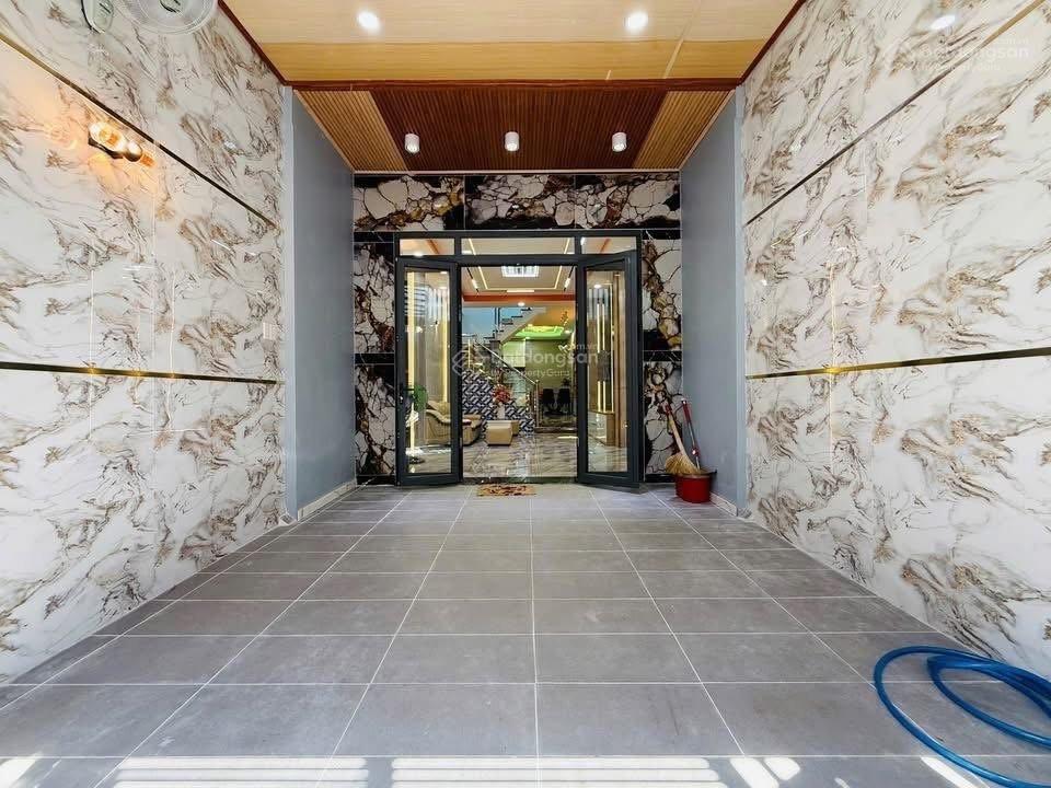 Nhà mới 100% full nội thất quận tân bình 68m2, 3 lầu giá chào 7,2 tỷ